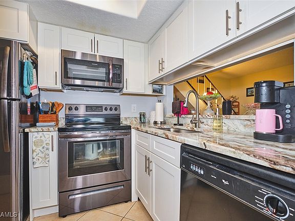 3rd image of 5832 Vancouver Cir APT 2