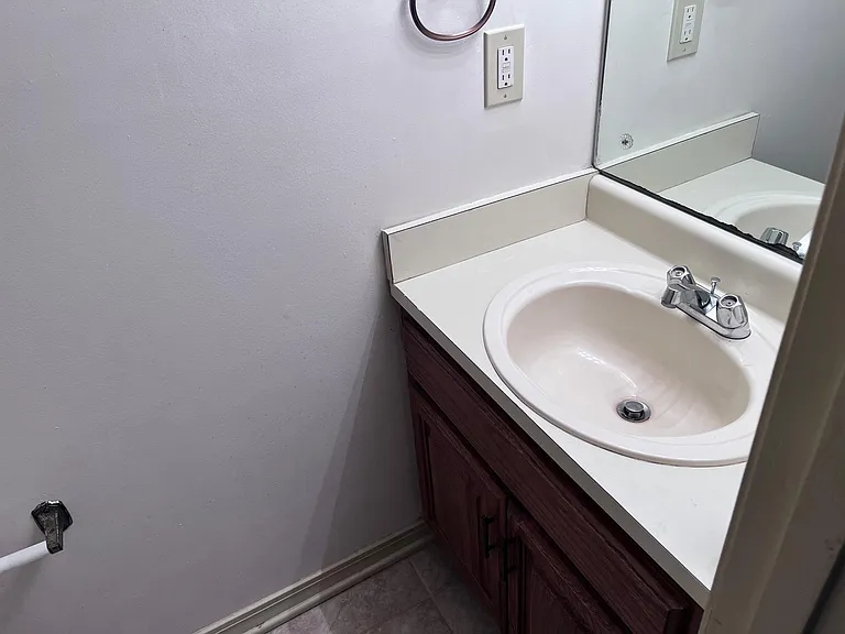 3043 Autumn Pl S #D — Photo 6