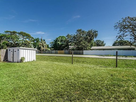 4th image of 8751 Orange Blossom Dr