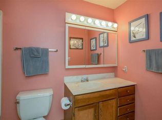 6716 College Park Ct SW APT 2, Cedar Rapids, IA 52404