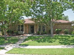 2505 Lawnview Dr, Carrollton, TX 75006