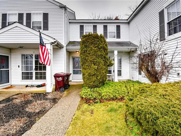 9 Weathervane Way, Warwick, NY 10990