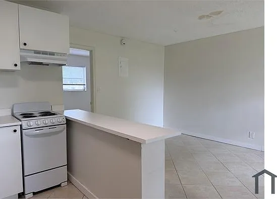 5174 NE 6th Ave #526 — Photo 12