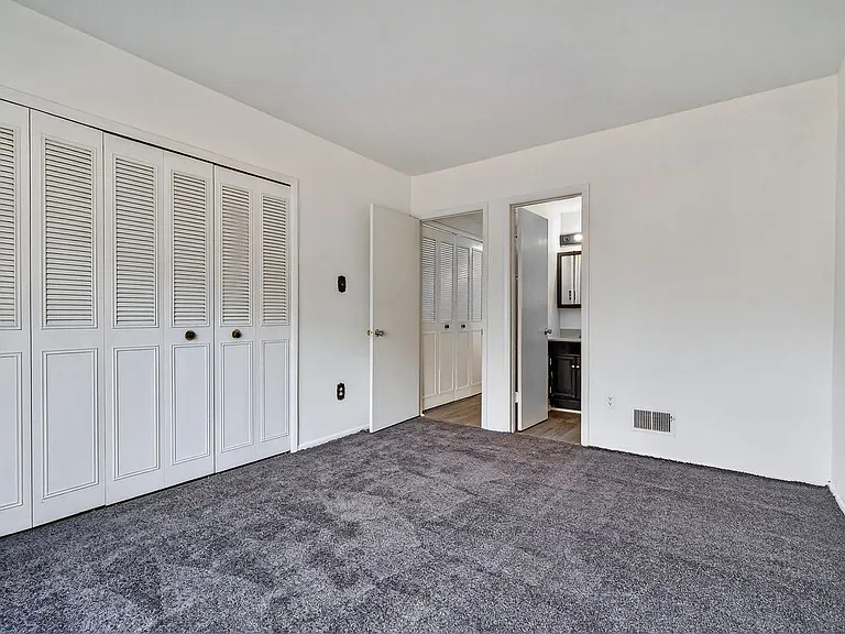 8801 Monmouth Dr — Photo 18