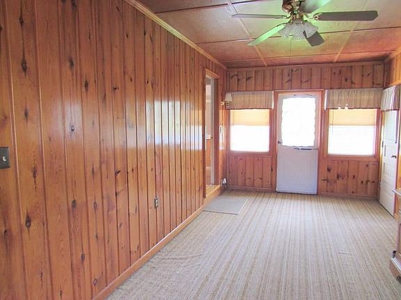3rd image of 3074 McKenzie Pl