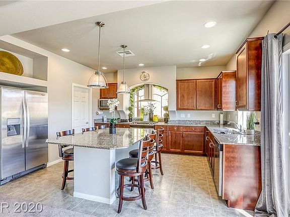 3rd image of 5985 Arbor Downs Ave