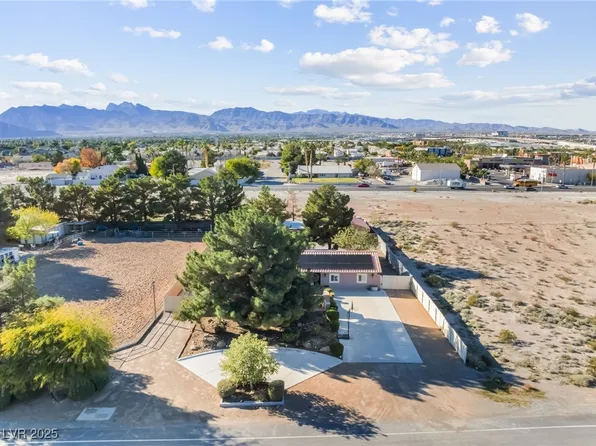 6109 Starlight Dr, Las Vegas, NV 89130