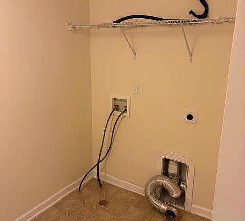 5th image of 736 Treviso Ln