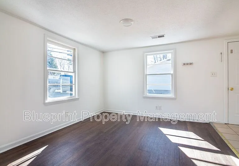 119 Wheeler Dr — Photo 15