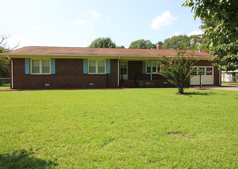 1st image of 713 Arrow Point Dr