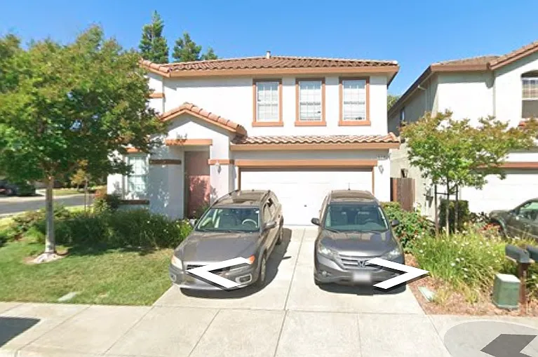 3 bed, 2.5 bath, 2269 sqft, $3,600 — Photo 2