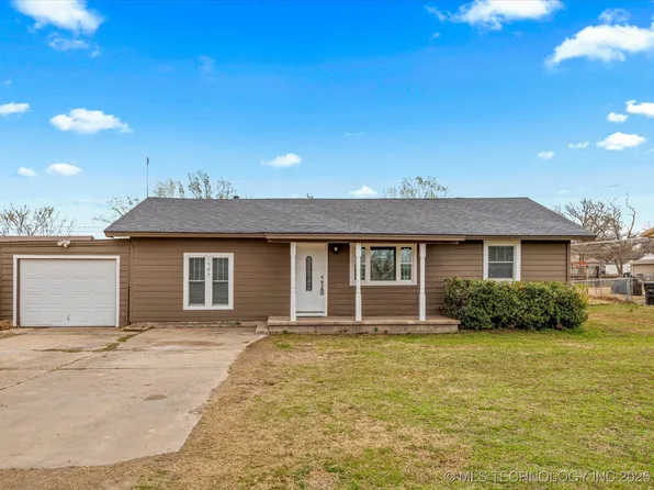 1524 Colorado Ave, Bartlesville, OK 74003