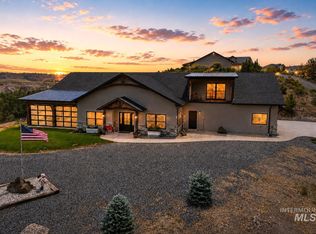 4522 Snake River Mesa Rd, Buhl, ID 83316