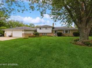 2975 Valley View Rd, Gurnee, IL 60031