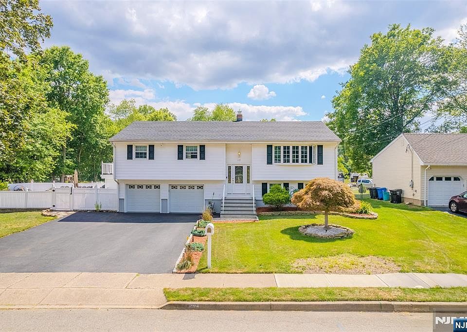 1st image of 22 Cypress Lane