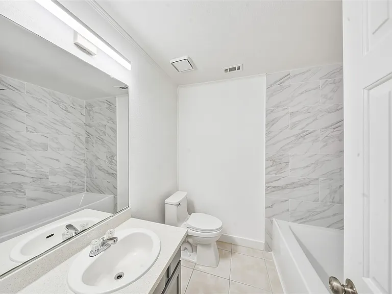 19519 Mallard Lake Ln — Photo 13