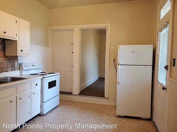 4th image of 233 Chestnut St #1