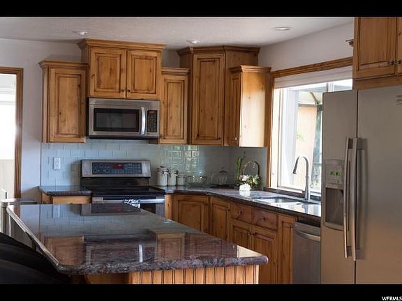 3rd image of 3452 E Enchanted Hills Dr