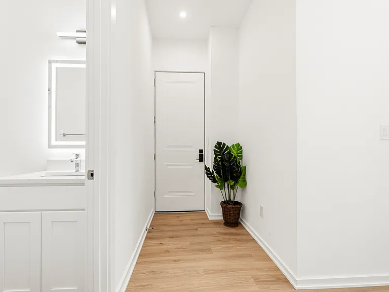 710 Kennedy St NW #11 — Photo 20