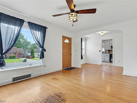 4th image of 1431 21st St NW