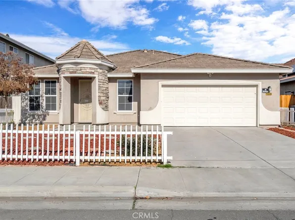 1049 Stanford Ave, Madera, CA 93637