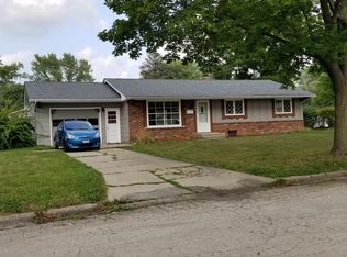 2304 Evanston Dr, Rockford, IL 61108