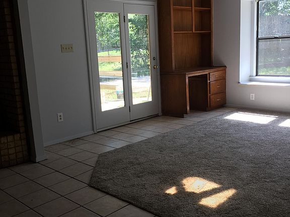 Dining/family room