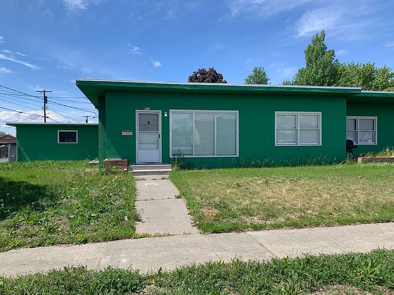 1st image of 916 N 12th Ave