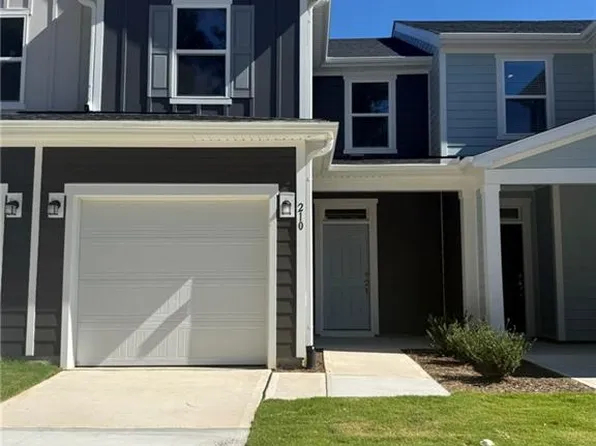 210 Parker Ln, Mebane, NC 27302