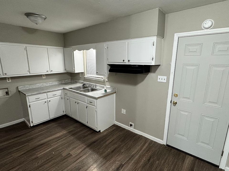 2nd image of 3556 Arnold Rd