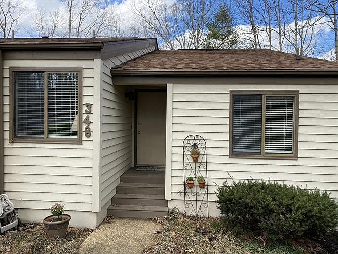 1st image of 348 Lake Catherine Cir