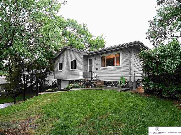 2nd image of 7527 S 89th St