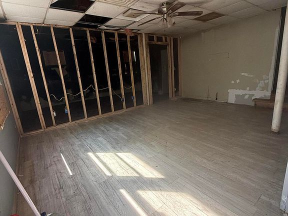 5th image of 1506 King Springs Rd