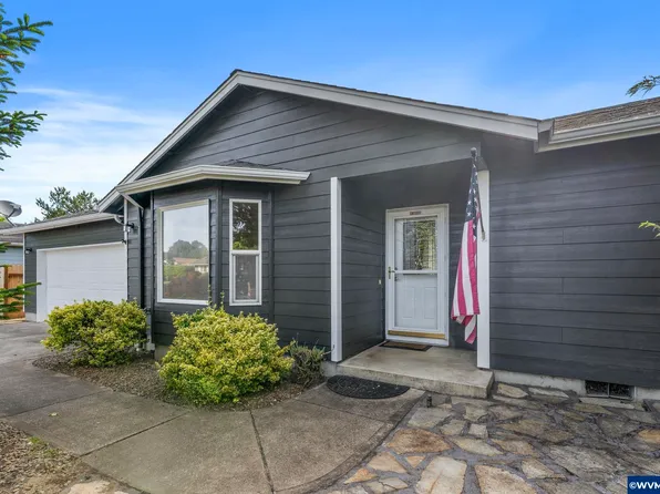 398 SE Stone St, Dallas, OR 97338