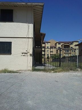1st image of 220 N 13th St APT B
