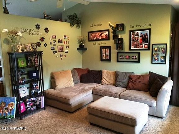 3rd image of 5990 Meadowmohr Ln