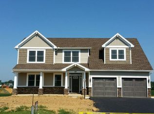 2016 Jelena Rd, Shippensburg, PA 17257