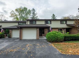12804 N Colony Dr, Mequon, WI 53097