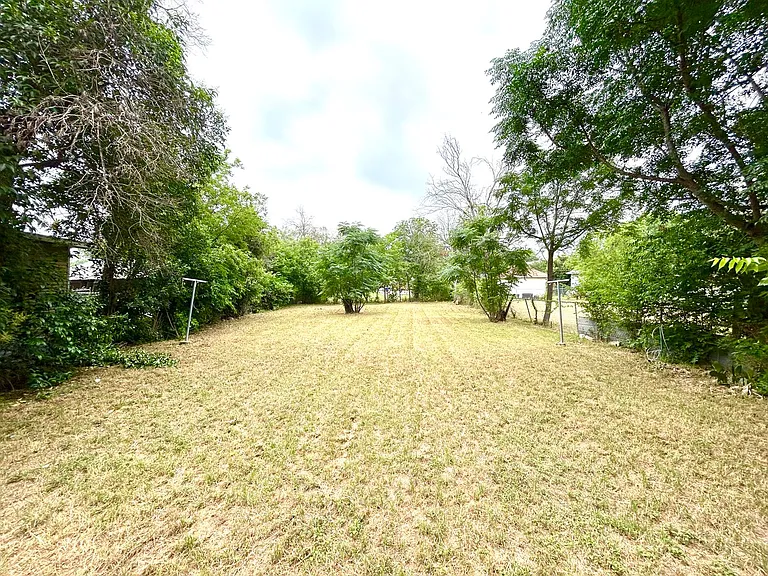 218 La Manda Blvd — Photo 14
