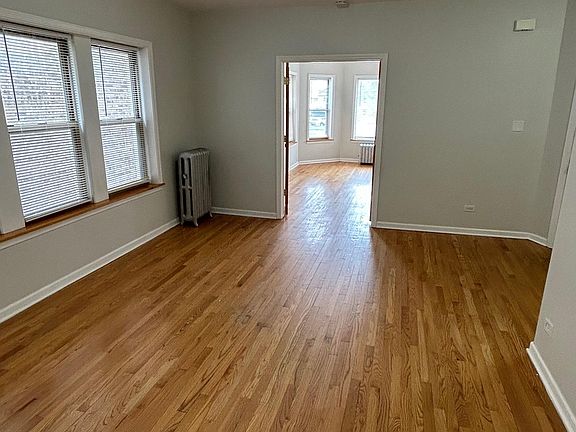4th image of 11327 S King Dr #2S