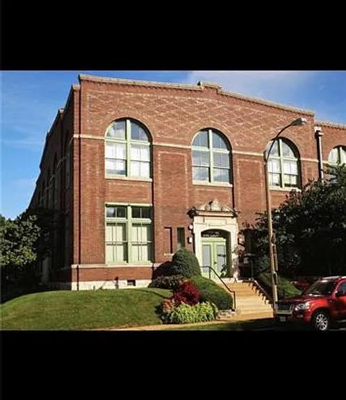 4242 Laclede Ave #108 — Photo 1
