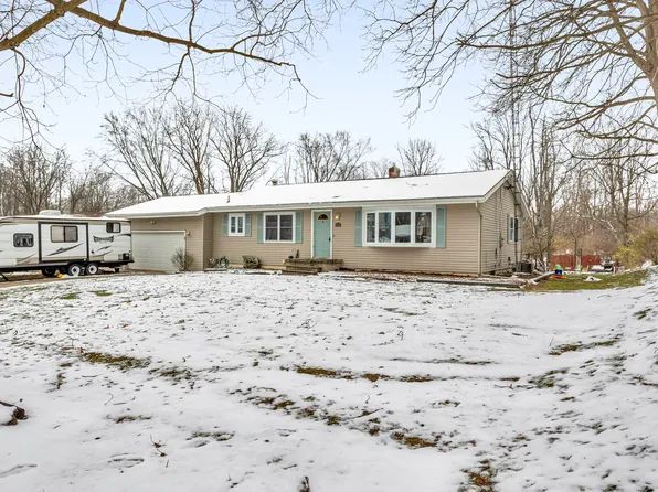 2223 Saines Manor Dr, Jackson, MI 49201