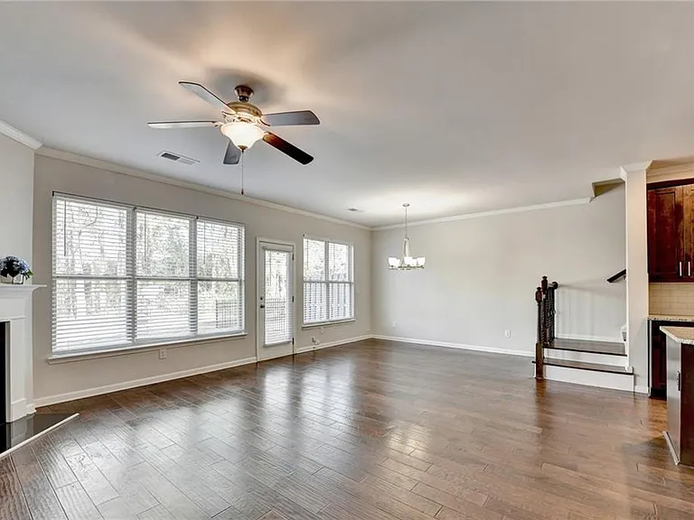 5535 Lightheart Ct — Photo 18