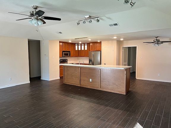 2nd image of 3718 Camphor Dr