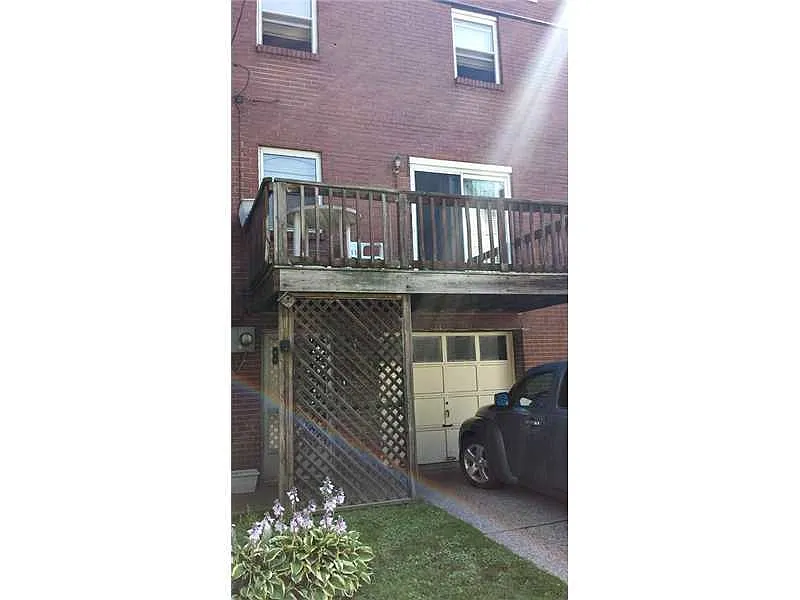 396 Caughey Ave photo 1