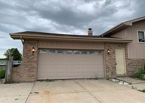 3rd image of 13233 W Stonecreek Ct