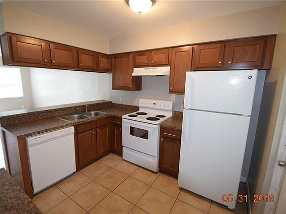 4th image of 1507 E 97th Ave