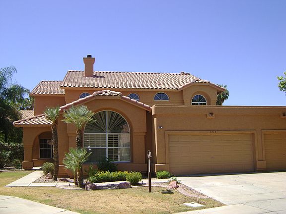 2nd image of 1217 E Lighthouse Ct