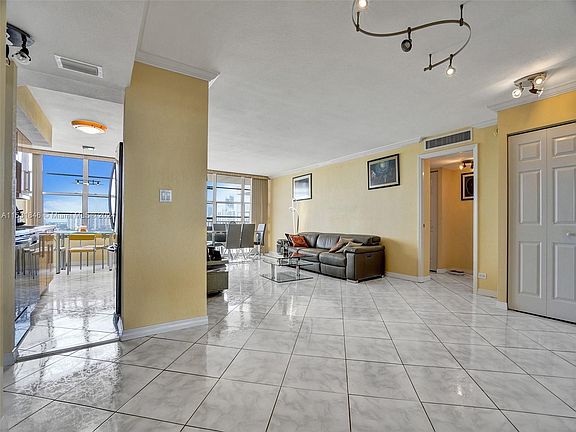 4th image of 231 174th St APT 1702