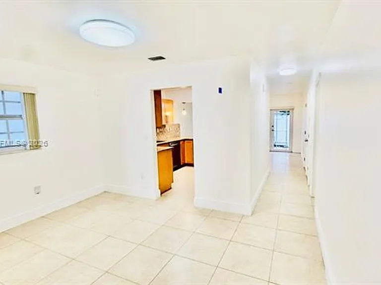3180 SW 25th Ter #1 — Photo 18